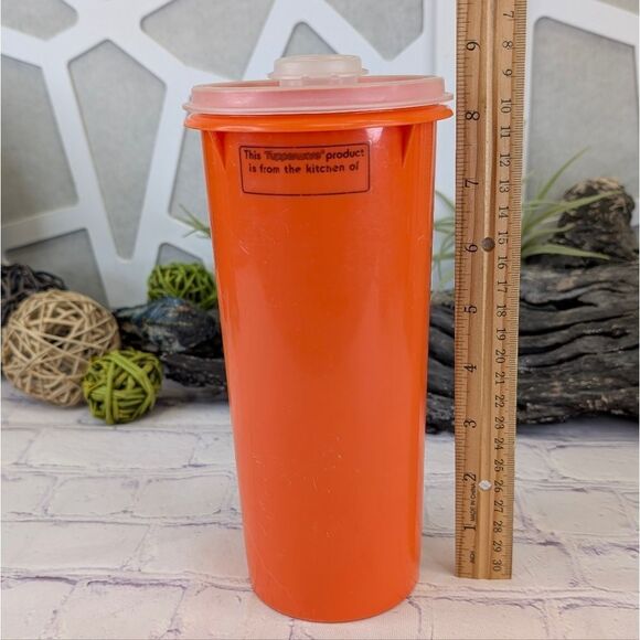 Vintage Tupperware 262-3 Orange Slimline Pitcher With 603-1 Flip Top Pour Lid - Picture 9 of 12